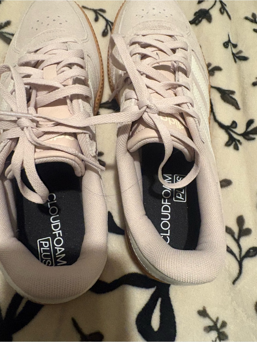 adidas Women's Light Pink Suede Sneakers with Gum Sole - Picture 6 of 8